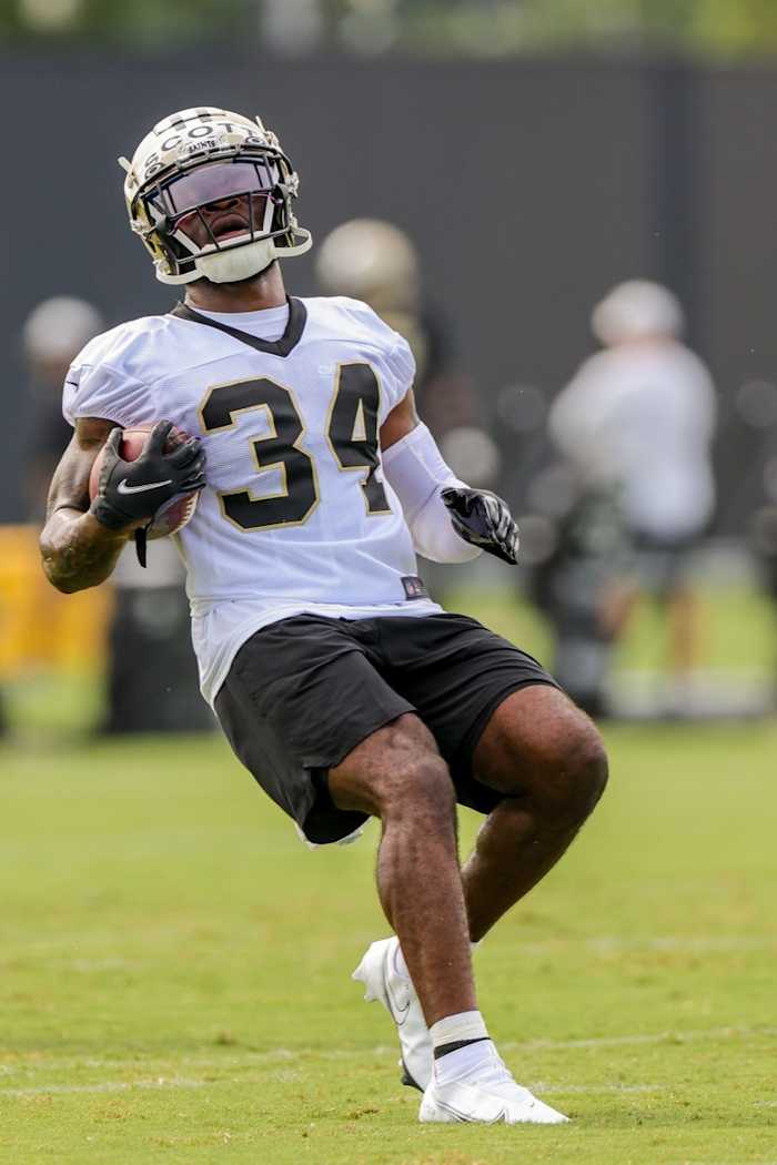 Running Back Stevie Scott